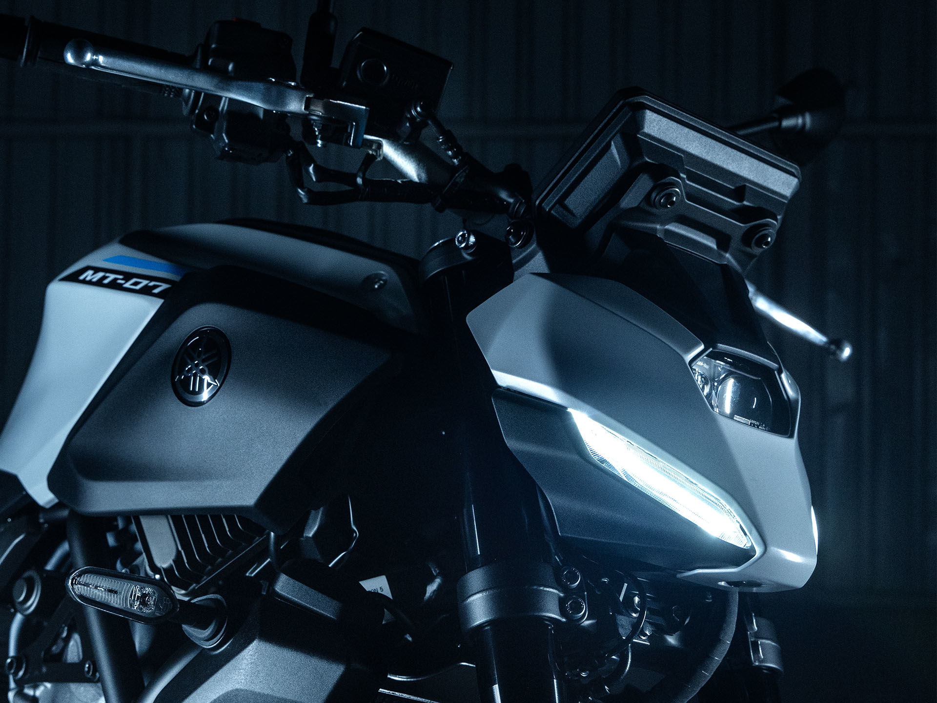 2025 YAM MT07A EU MLNM4 DET 007 03