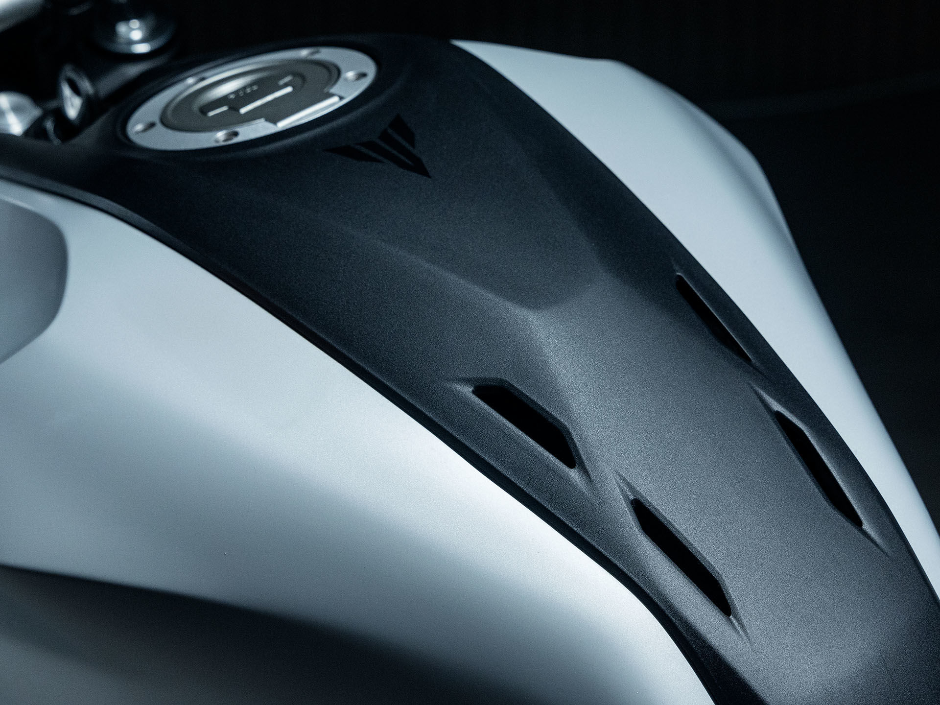 2025 YAM MT07A EU MLNM4 DET 007 03