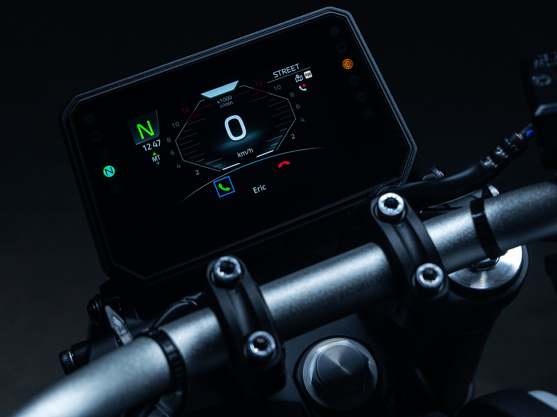 2025 YAM MT07A EU MLNM4 DET 007 03